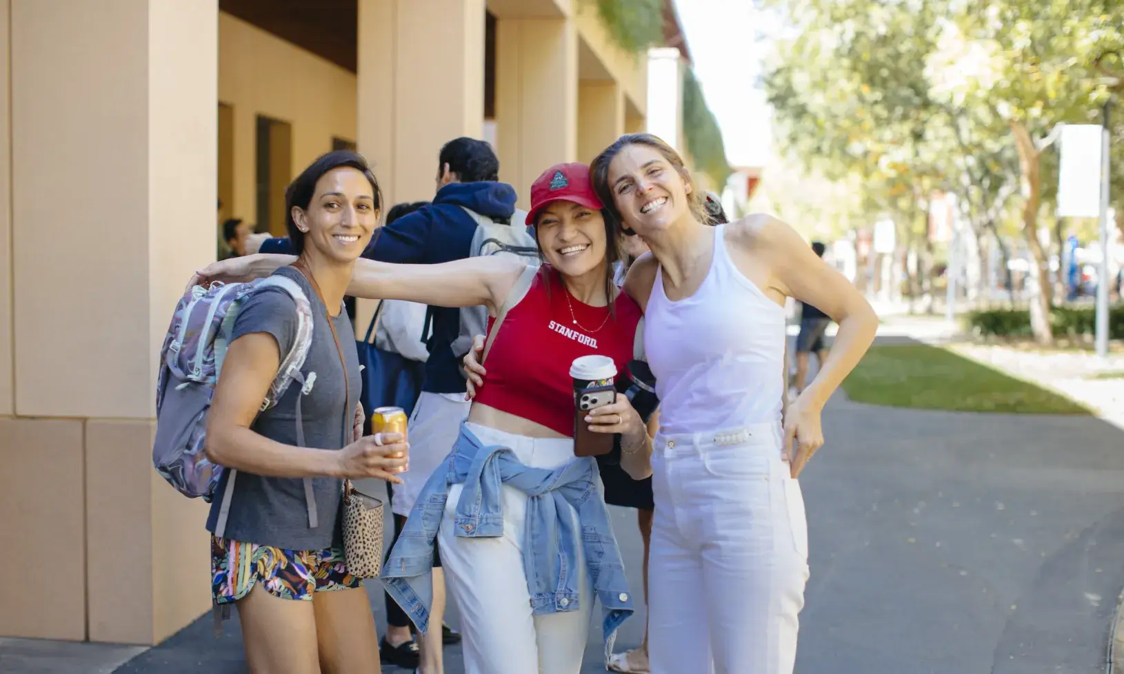 Students at GSB on first day of classes