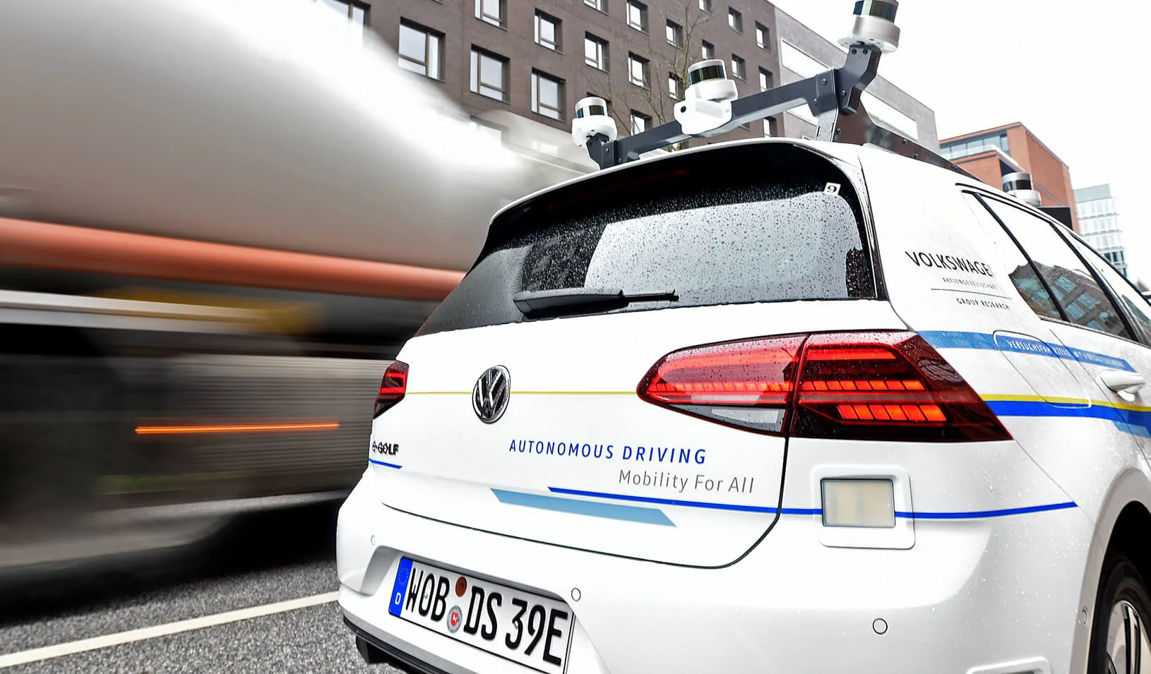 An autonomous car drives through the city. Credit: Reuters/Fabian Bimmer