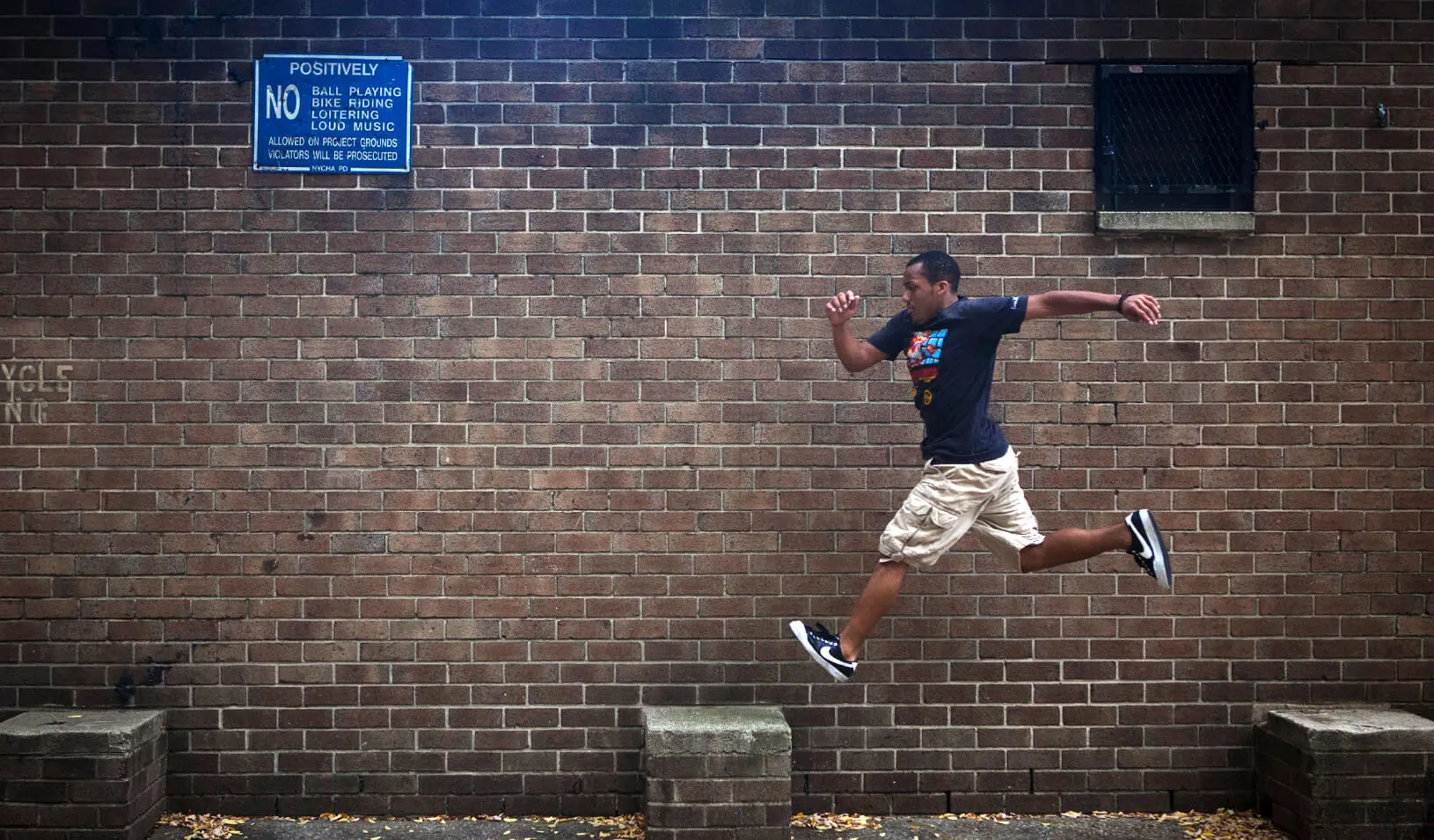 Rashaad Gomez practices parkour in a park in New York. Credit: Reuters/Carlo Allegri