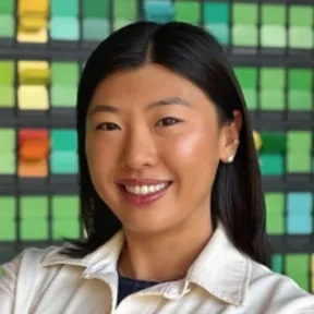 Iris Wu headshot