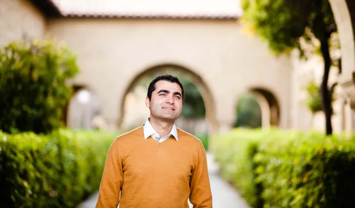 Emre Ertan, MBA '14 | Toni Bird