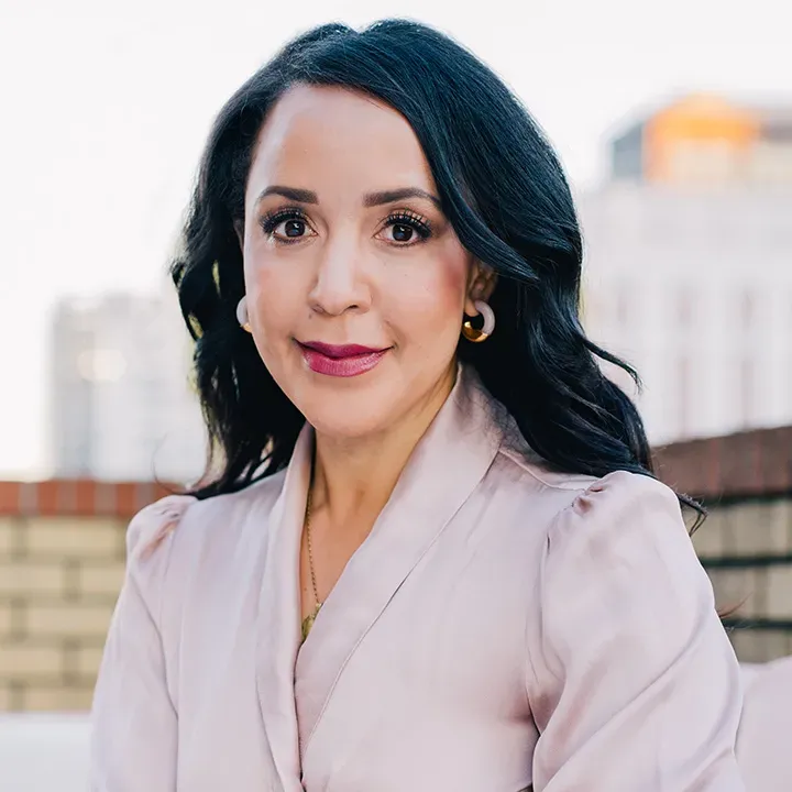 Julia Collins, MBA ‘09