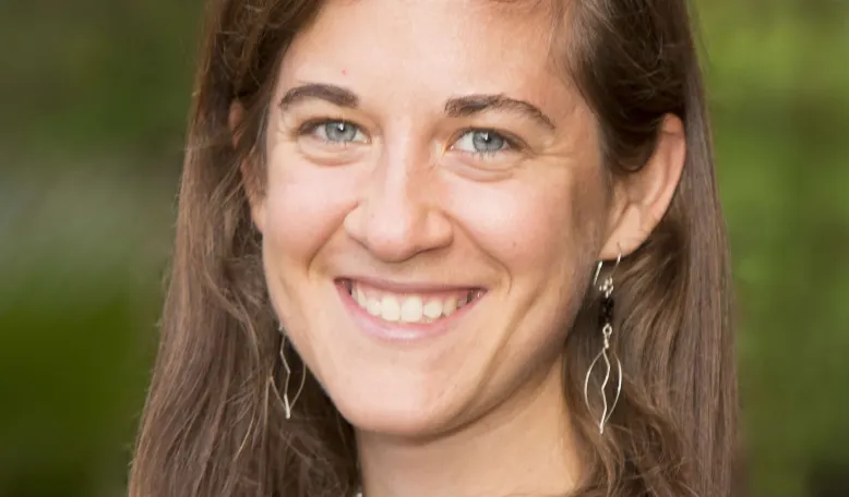 Elizabeth Shribman, MBA'15 