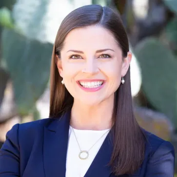 Emily Núñez Cavness MBA ’20
