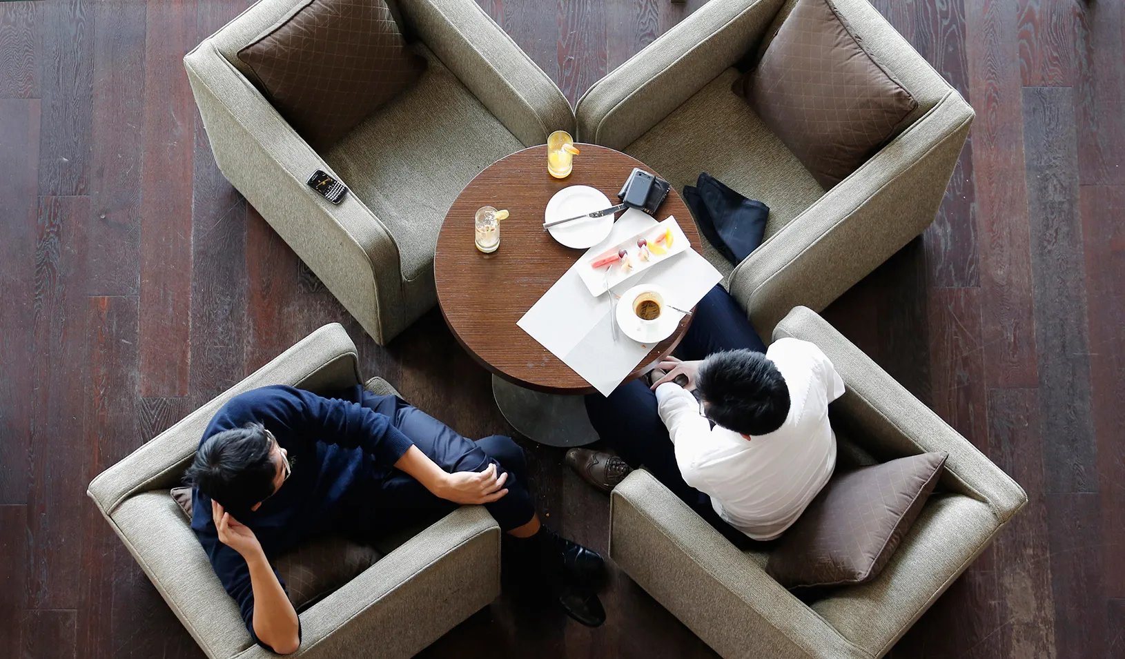 Two individuals talking 