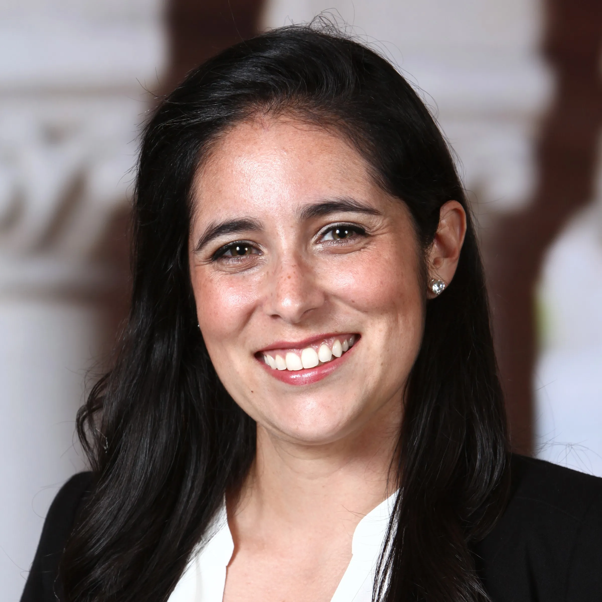 Dr. Rosalía Chávez Zárate