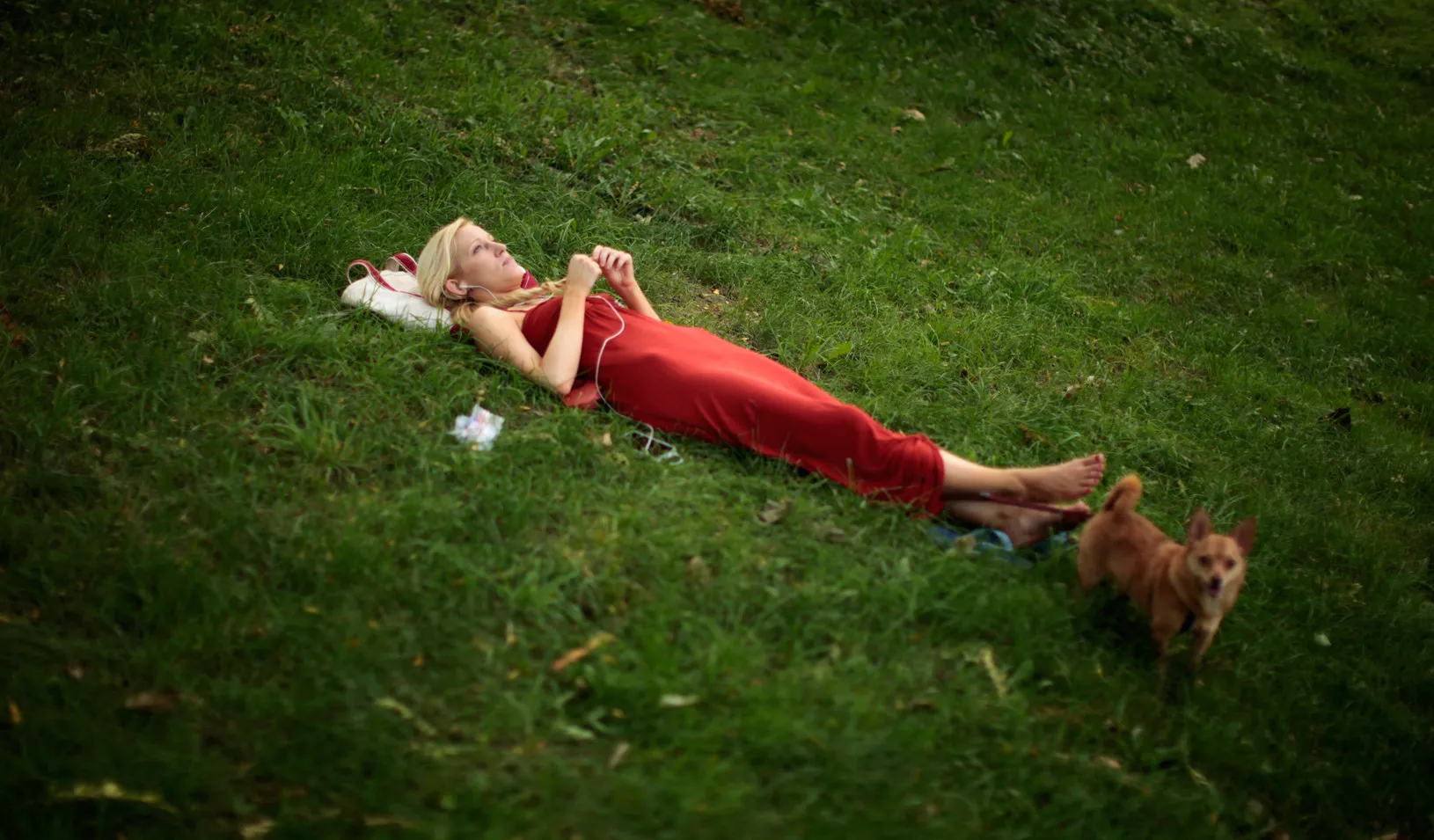 A woman in Central Park, New York. (Reuters photo by Lucy Nicholson)